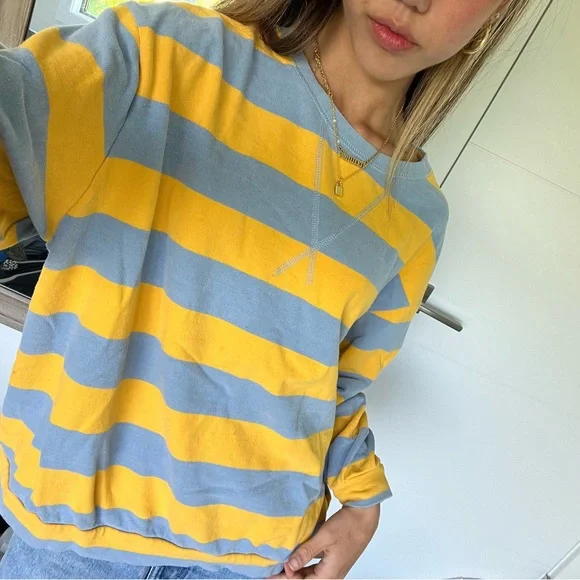 Cutest oversized t Shirt/ sweatshirt - Picture 2 of 3